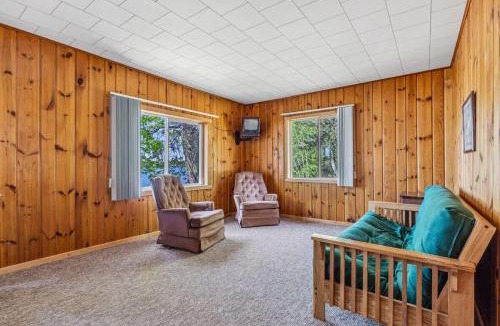 Park Rapids House | Cabin #8 Long Lake 2BR 1BA Timberlane Resort
