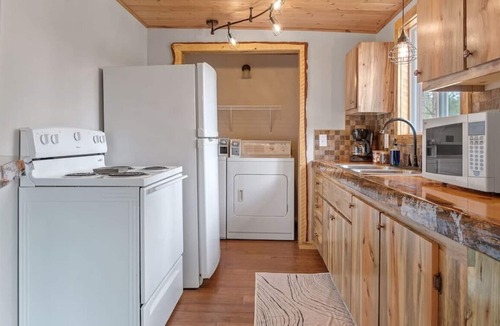 Custer Cabin | ★Cabin Fever Cure For The Whole Family★Bungalows#6