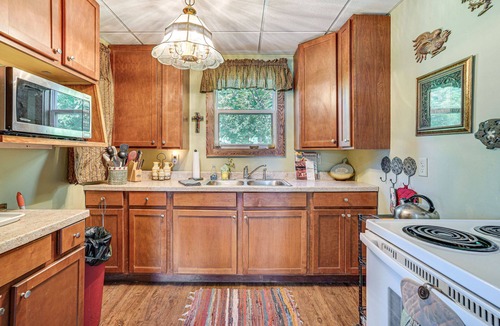 Cokato Cabin | CABIN - Pet Friendly, Lake View, Patio & Deck, Trails