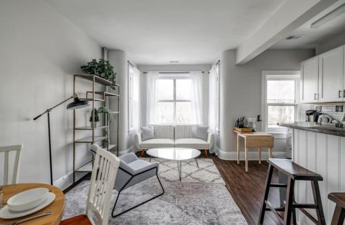 Adams Morgan Apartment | Calvert Cottage - Sleeps 12, THREE Units In Central Adams Morgan