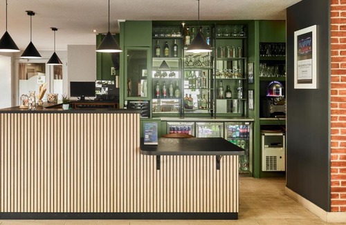Chelles Hotel | Campanile NATURE - Marne La Vallée - Chelles