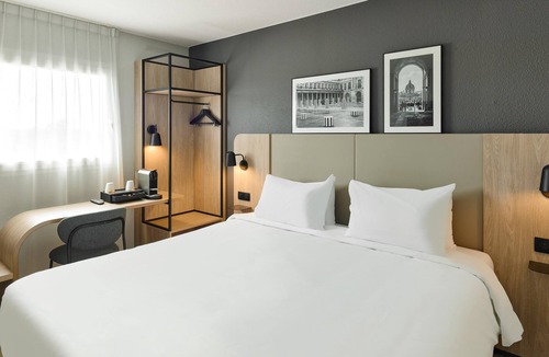 Le Port sous la Lune Hotel | Campanile PRIME - Nogent-sur-Marne