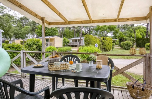 Nesles-la-Vallee House | CampingLe Grand Paris* - Comfort mobile home 3 rooms 4 people
