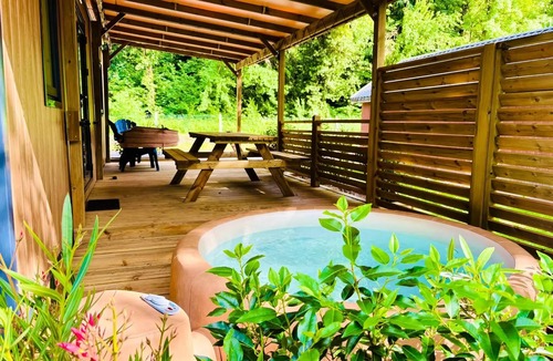 Saint-Maximin House | Campsite Le Pré des Moines * - Mobile home PROVENCE + 2 bedrooms 2 to 6 people - 2 people included in the price