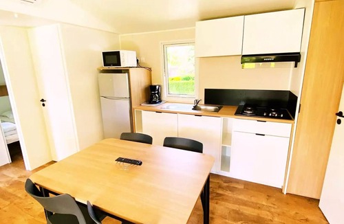 Saint-Maximin House | Campsite Le Pré des Moines * - Mobile home BAMBOU + 3 bedrooms 2 to 7 people - 2 people included in the price