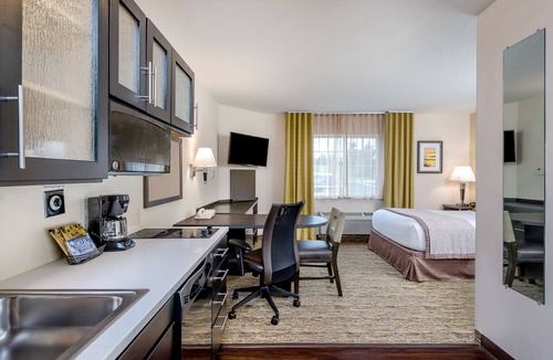 Dulles Town Center Hotel | Candlewood Suites Washington Dulles Sterling by IHG
