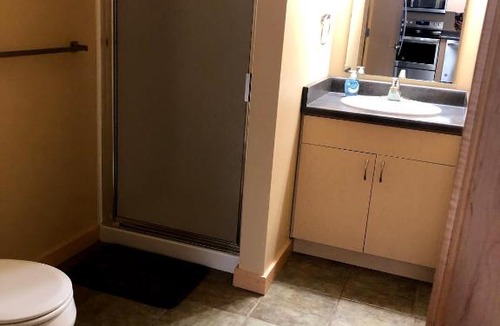 Sun Prairie Apartment | Cannery Square Short Term Rentals -104