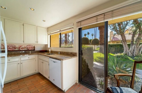 Indian Canyon Condo | Canyon Villas Condo in south Palm Springs with majestic mountain views