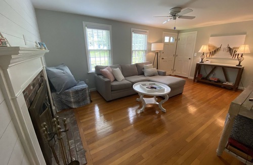 Sandwich Cottage | Cape Cottage with Lake Access, Minutes from Beaches!