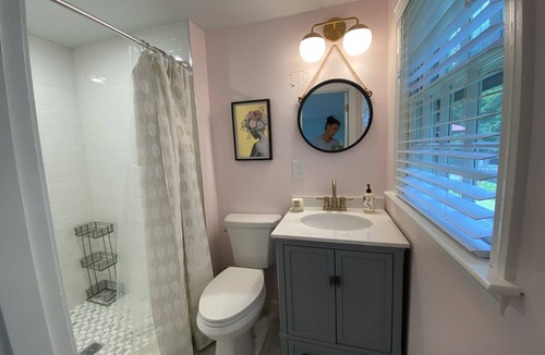 Sandwich Cottage | Cape Cottage with Lake Access, Minutes from Beaches!