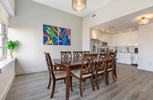 Central Business District Hotel | Captivating Condo 5-minute Walk to French Quarter