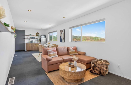 Malibu Apartment | Casa Azurelee by Oraklus