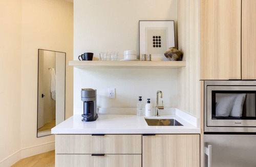 Santa Barbara Apartment | Casa De La Vina Studio 9
