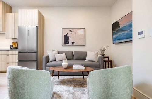 Santa Barbara Apartment | Casa De La Vina Unit 12 - Boutique Apartment