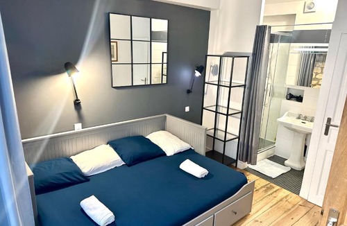 17th Arrondissement Apartment | Casa Home - LE CHAPELAIS CLICHY MONTMARTe