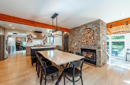 Mountainside House | Castle Off the Shore