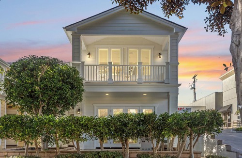 Corona del Mar House | CDM Beach House