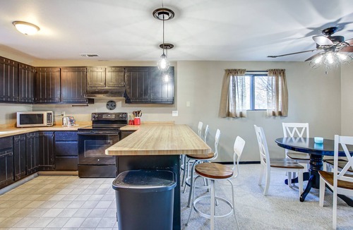 Cecil House | Cecil Vacation Rental: Walk to Shawano Lake!