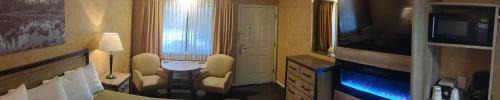 Incline Hotel | Cedar Lodge
