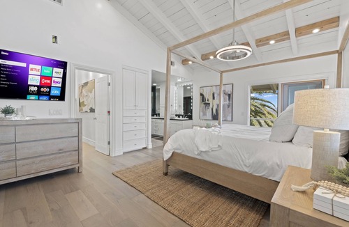 Rainbow CDP House | Celebrity Estate HillTop w/Pooln