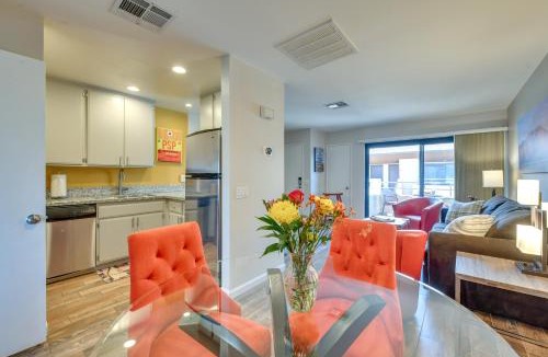 Downtown Palm Springs House | Central Palm Springs Resort Condo w/2 Balconies