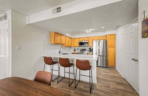 Central Scottsdale Apartment | Central Scottsdale Haven Condo