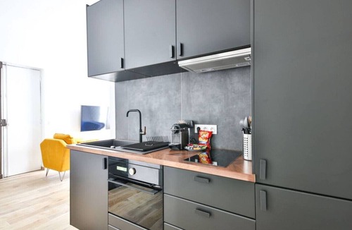 Saint-Vincent-de-Paul Apartment | Centre Paris, proche Gare Est & Nord, 3 chambres