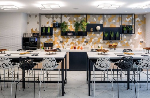Le Mesnil-Amelot Apartment | Chambre Deluxe | Navette gratuite pour l'aéroport