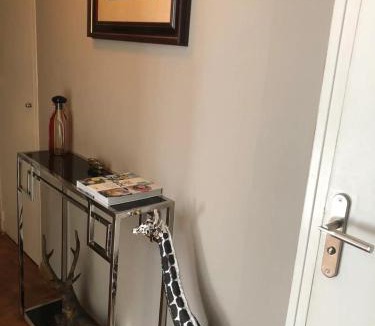Chatillon House | Chambre Privée avec salon Châtillon près de Paris chez l'habitant