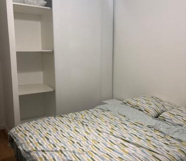 Colombes House | Chambre privée dans un appartement partagé