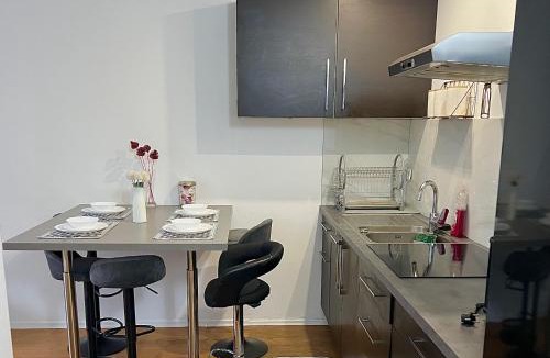 Front de Lac House | Chambre Rivage - Colocation - Métro 8 - RER 5 min