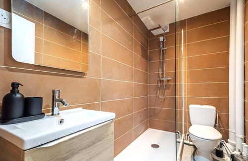 Issy-les-Moulineaux Apartment | Charmant studio équipé près de Mairie d'Issy