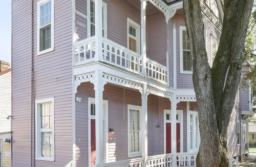 Faubourg Livaudais Apartment | Charmed 1886 Garden District