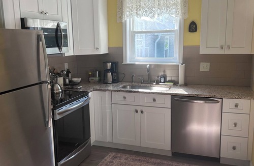Barrington Apartment | Charming 1-bedroom apartment in welcoming Barrington with AC