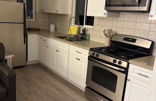 Oxnard Apartment | Charming 1-bedroom cozy apartment in enchanting Oxnard with AC