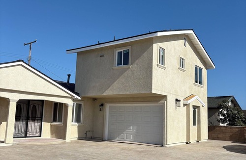 Oxnard Apartment | Charming 1-bedroom cozy apartment in enchanting Oxnard with AC