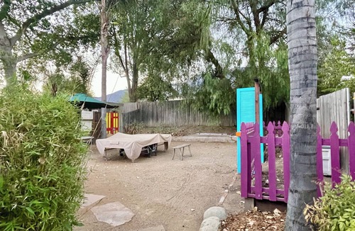 Ojai House | Charming 1-bedroom guesthouse in desirable Ojai close to town with private yard