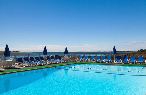 West Yarmouth Apartment | Charming 1BR Townhouse with Sun Terrace, Perfect for Relaxing Getaways
