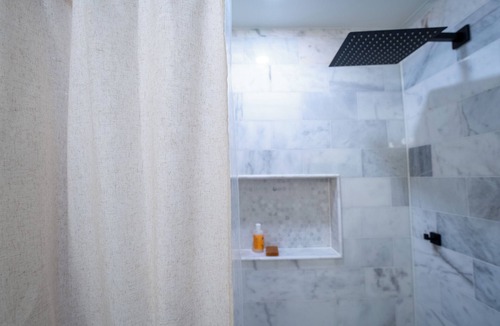 Brightwood Park Apartment | Charming 2-bedroom apartment in Washington with AC and parking