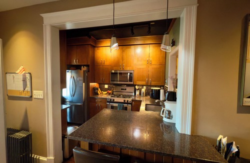 Capitol Hill House | Charming 2-bedroom house in historic Capitol Hill neighborhood. Walk to Metro