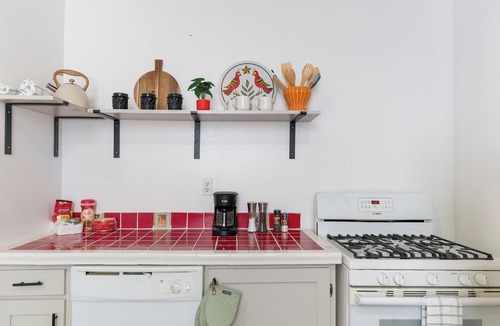 Mid-City Apartment | Charming 2-bedroom New Orleans Getaway