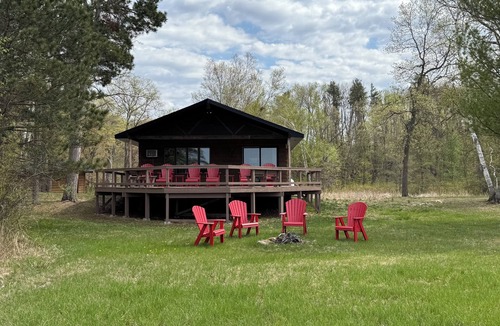 Pequot Lakes Cabin | Charming 2-bedroom lake cabin in lovely Pequot Lakes