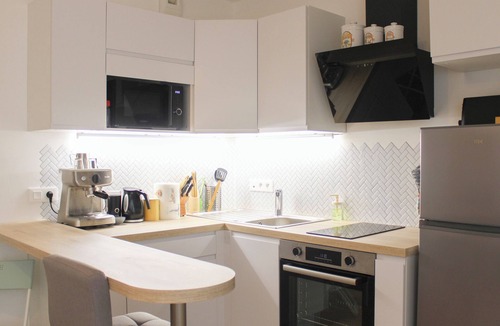 Vanves Apartment | Charming 28 m² Love Nest in Vanves