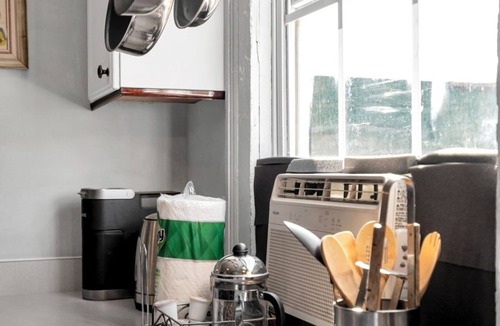 Bywater House | Charming 2BR Bywater cottage with parking & pet-friendly comfort. Minutes to French Quarter.