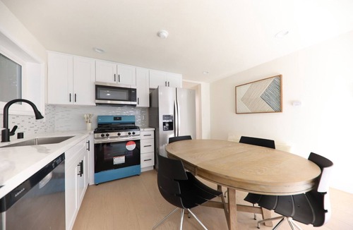 Altadena House | Charming 3-bedroom house with huge backyard in Pasadena