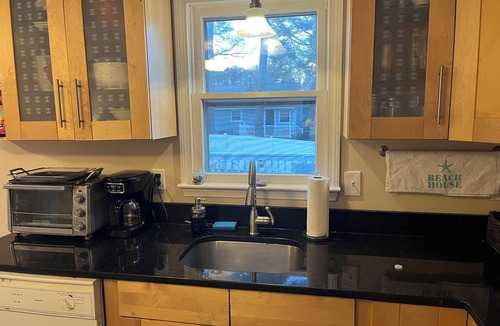 Teaticket House | Charming 3-bedroom house with WiFi in Falmouth