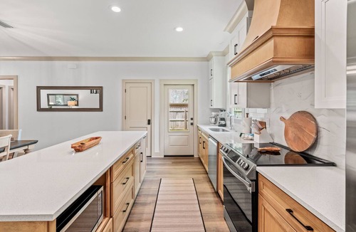Foley House | Charming 3-bedroom house in brilliant Foley with AC, WiFi
