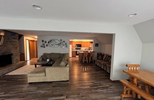 Nekoosa Cottage | Charming 3-bedroom waterfront cottage in beautiful Nekoosa with AC