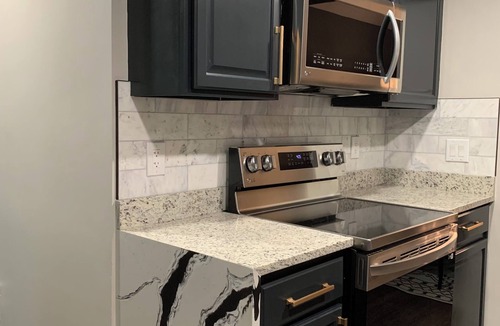Centreville House | Charming 3-BR Corporate Guesthouse near Dulles Airport curated for convenience.