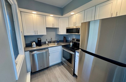 Brewster Condo | Charming 3BR Edinborough retreat at Ocean Edge with golf views and nearby beaches.